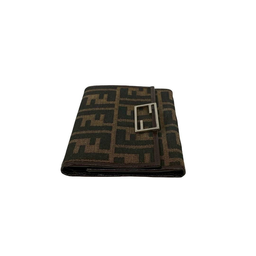 trifold wallet fendi