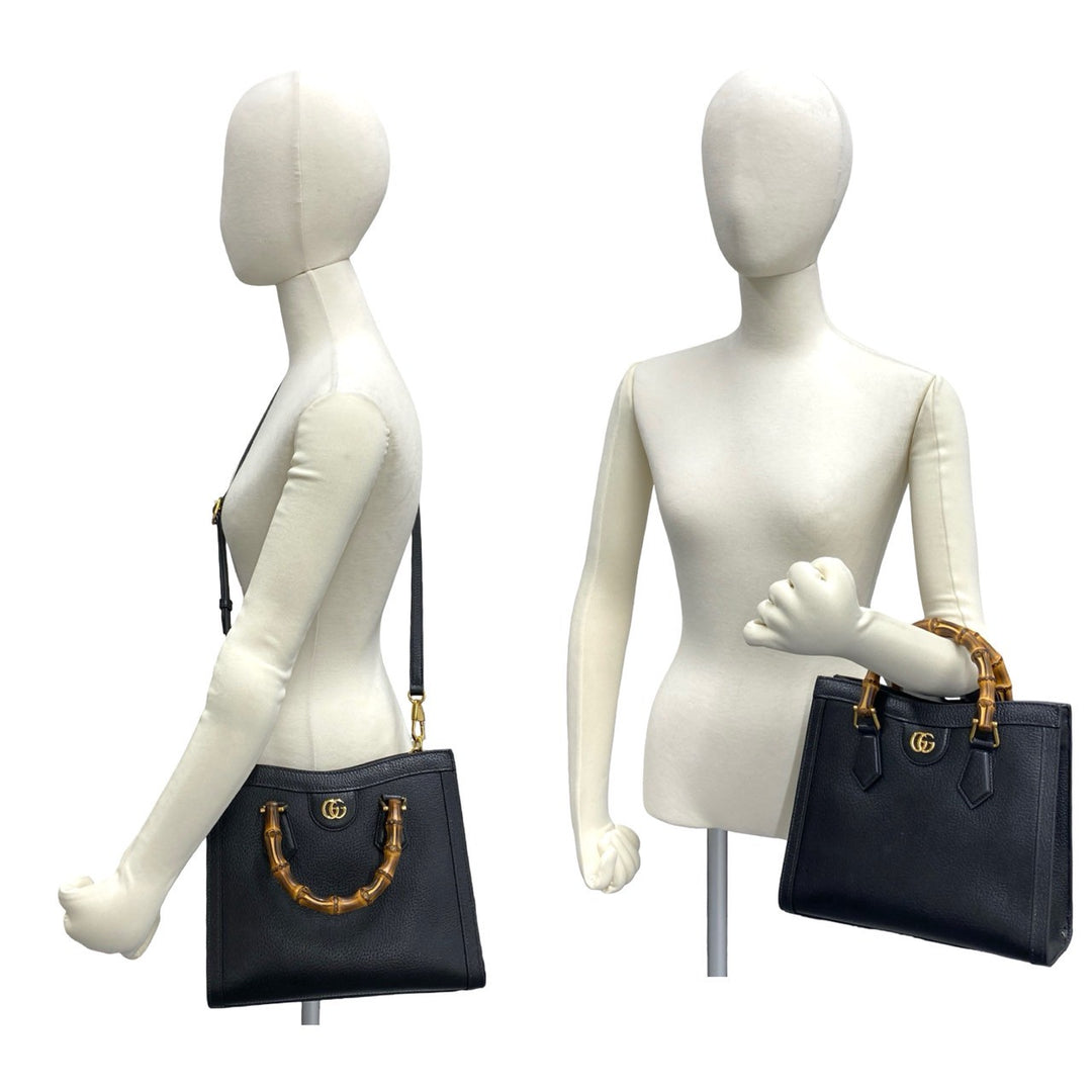 Shoulder bag gucci diana small
