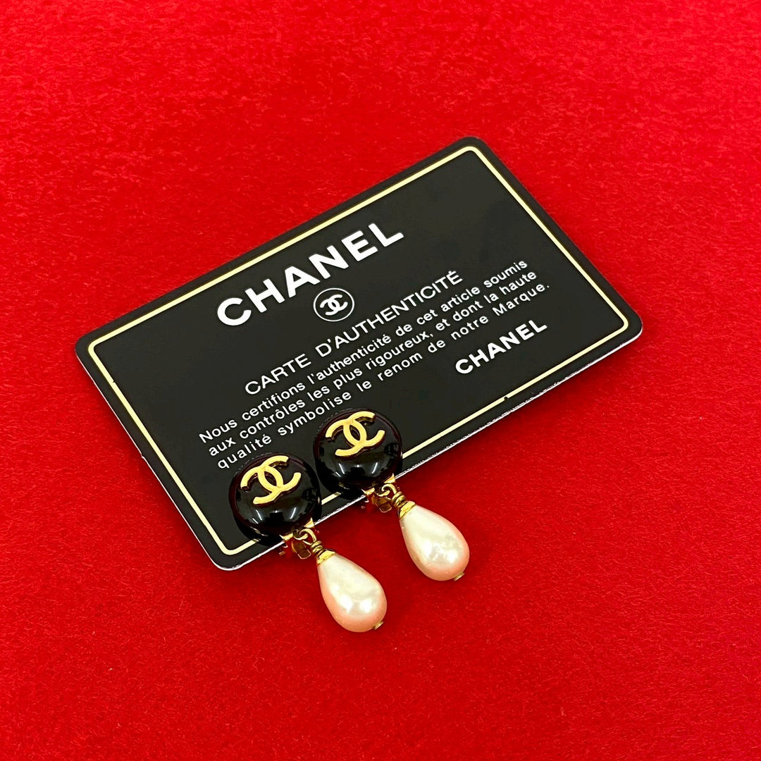earrings chanel
