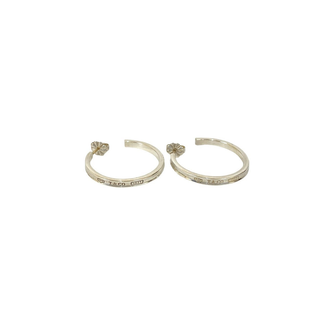 ピアス ティファニー ナロー フープ ピアス