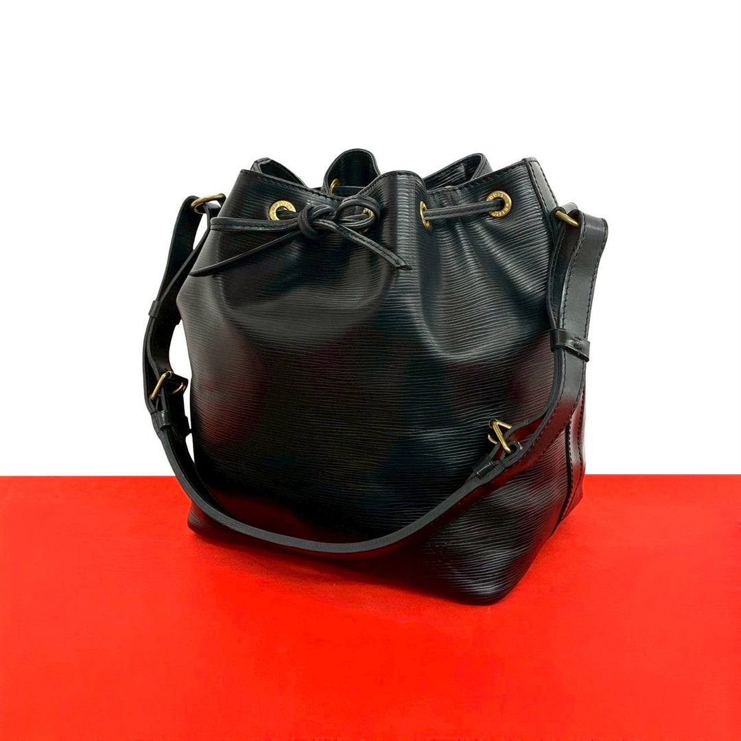 Shoulder bag Louis Vuitton Petit Noe