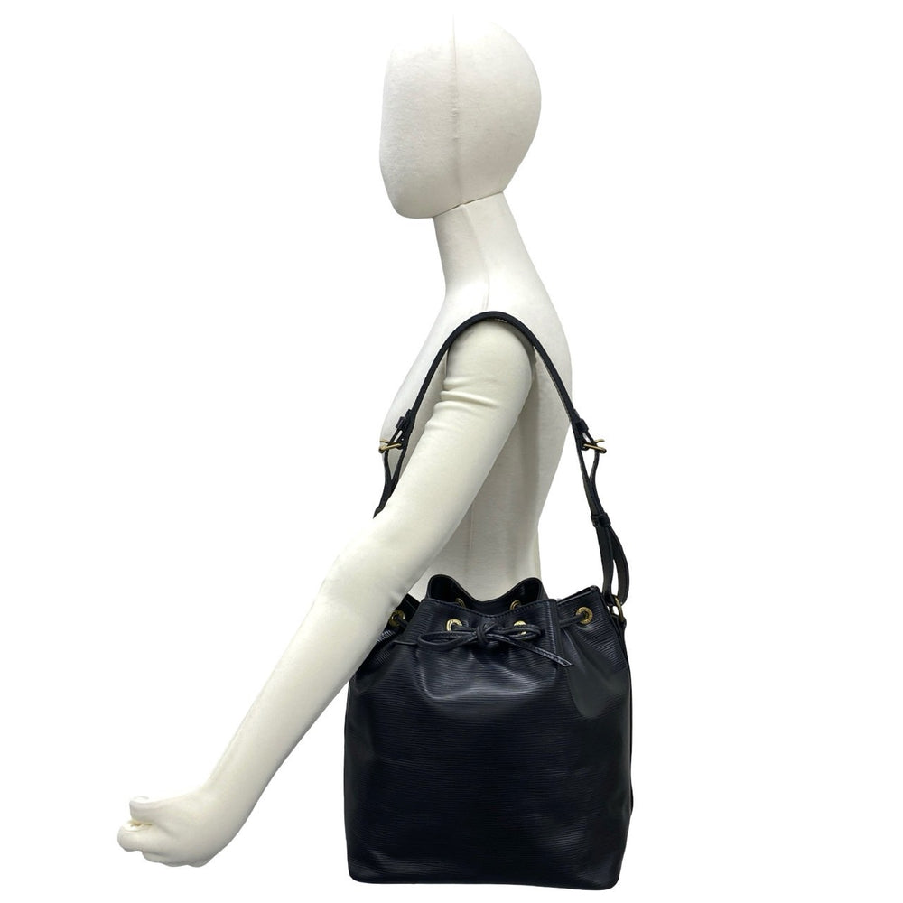 Shoulder bag Louis Vuitton Petit Noe