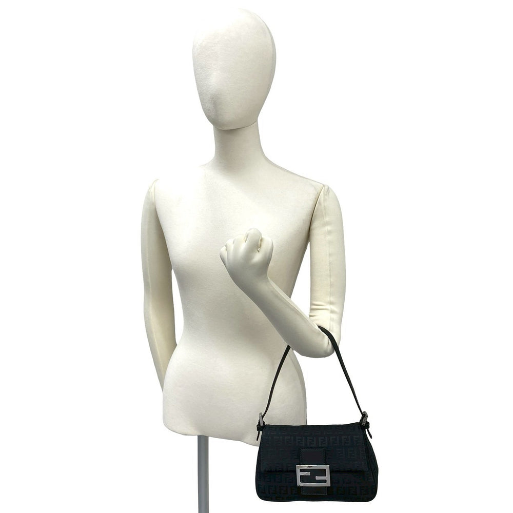 Handbag Fendi Mamma Bucket