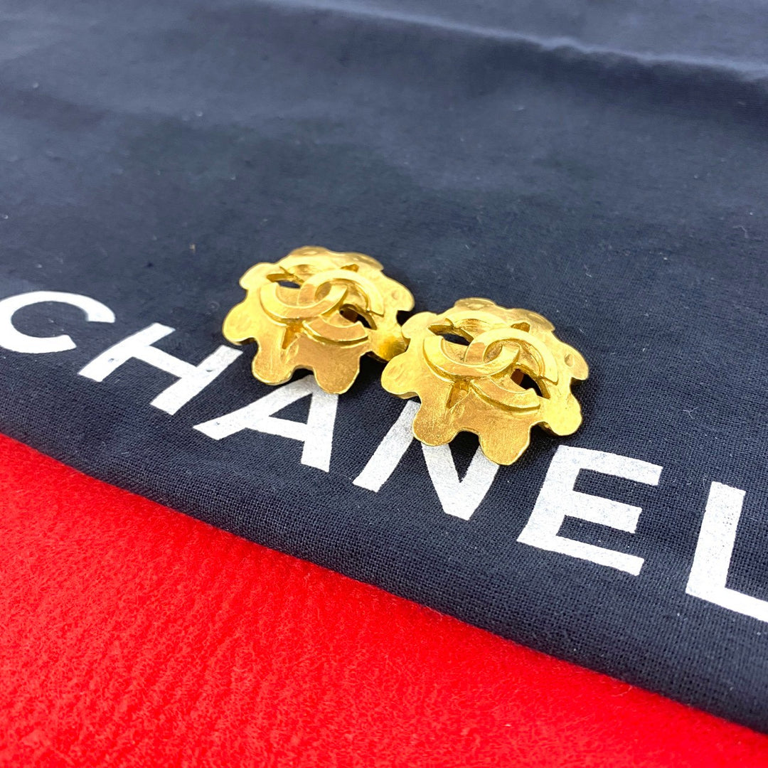 earrings chanel
