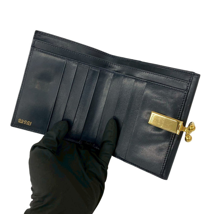 bifold wallet gucci