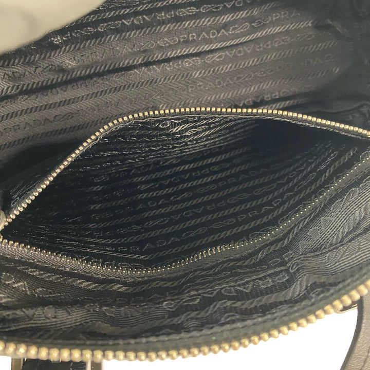 handbag prada