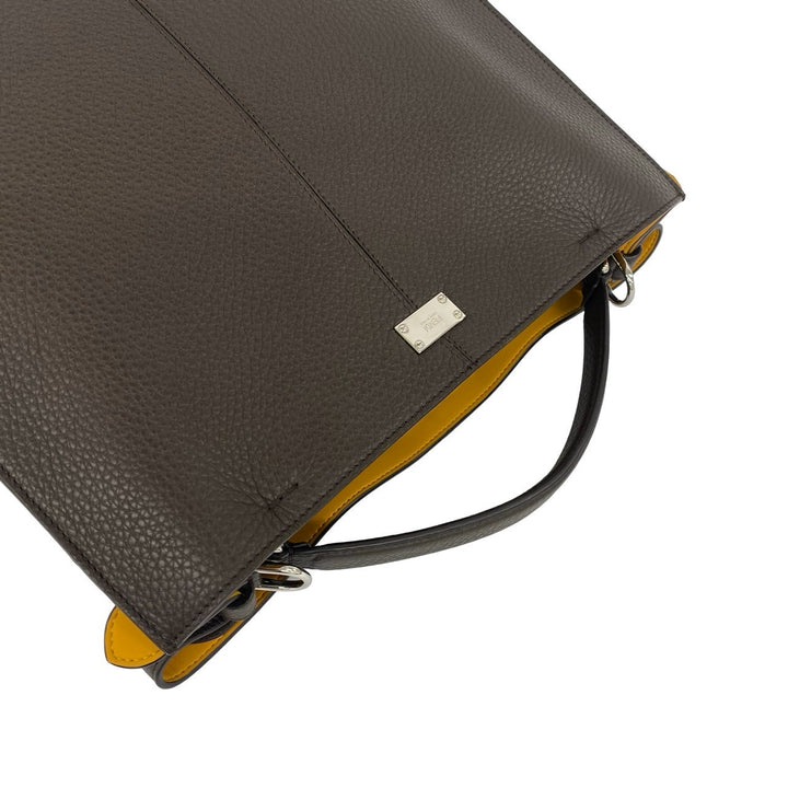 肩背包 fendi peekaboo x light