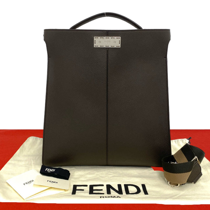肩背包 fendi peekaboo x light