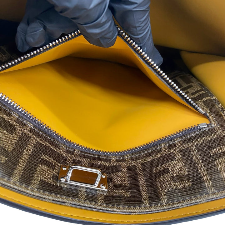 肩背包 fendi peekaboo x light