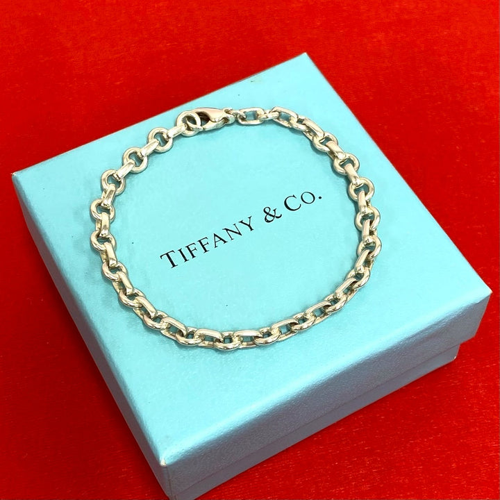 blurRubbingtiffany donut link chain blurRubbingCut