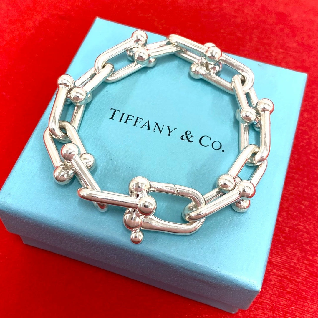 blurRubbingTiffany Hardware Large Link