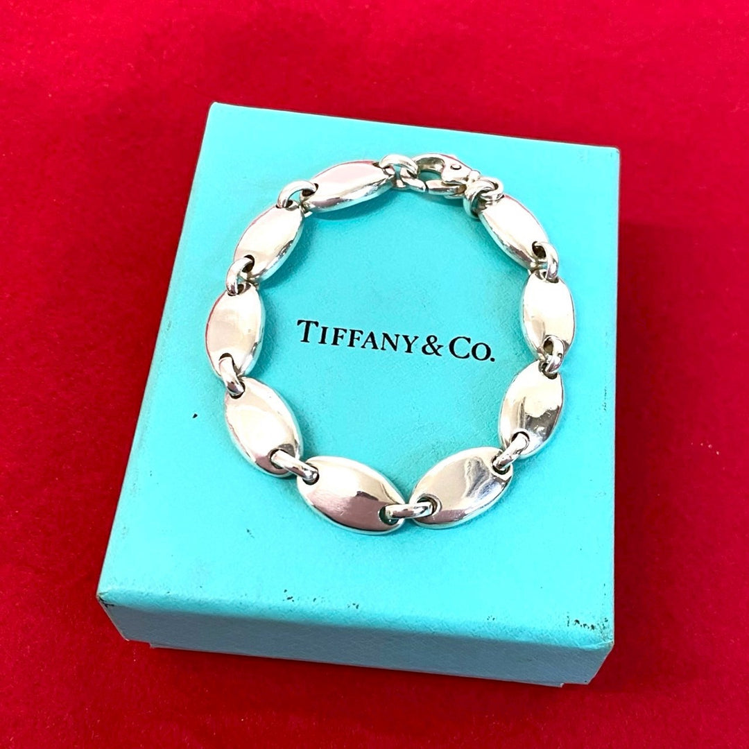blurRubbingTiffany Pebble