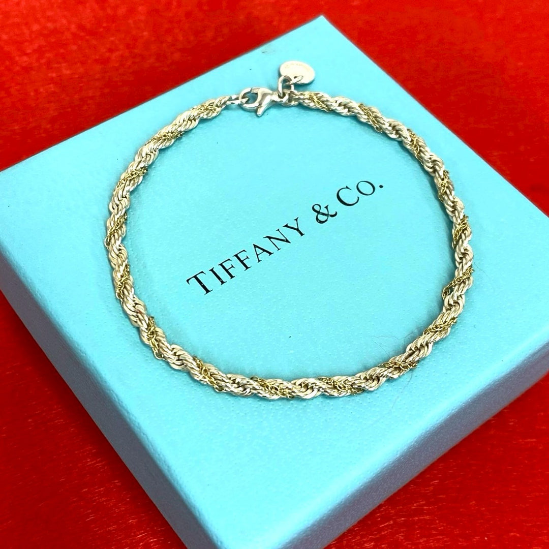 blurRubbingTiffany Twisted Rope