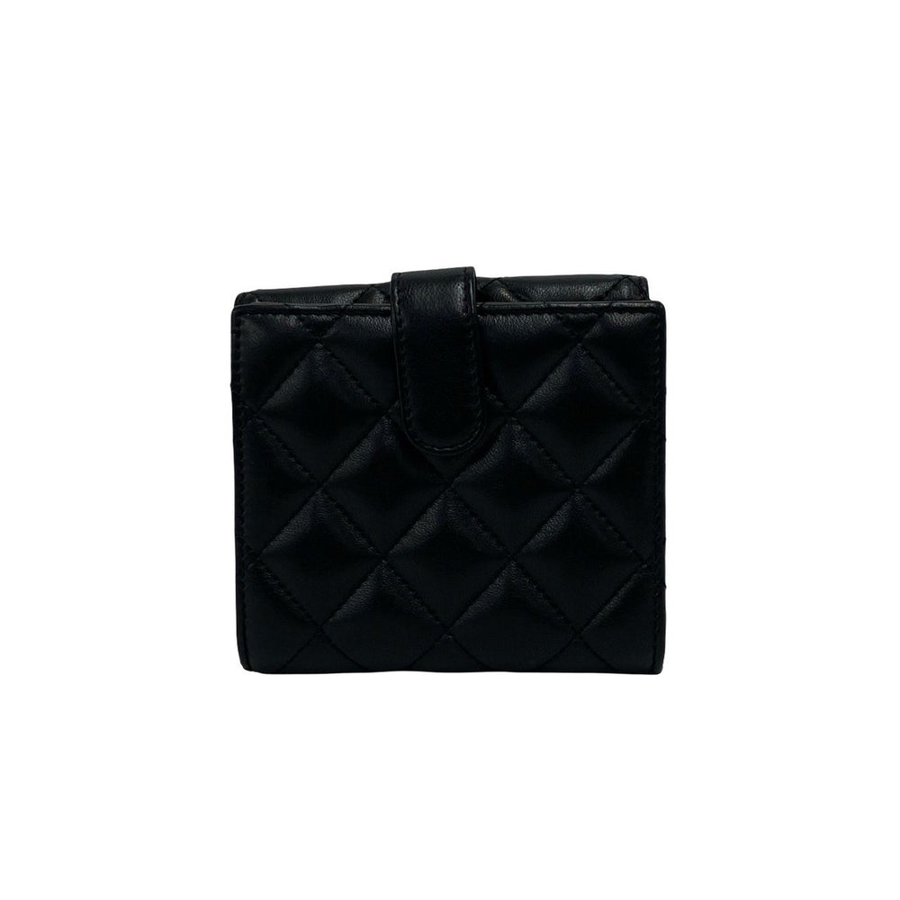 bifold wallet chanel