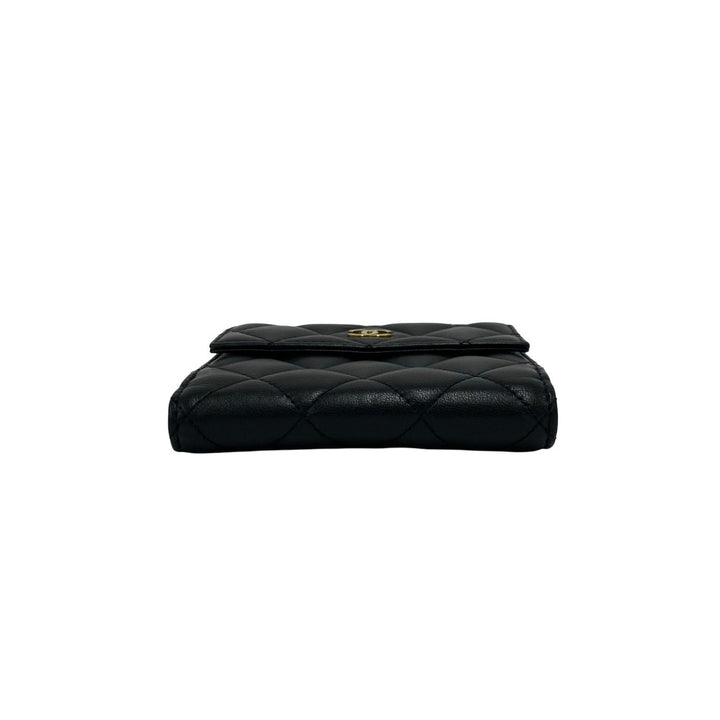 bifold wallet chanel