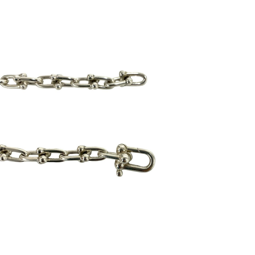 blurRubbingTiffany Hardware Small Link BureRubbingCut