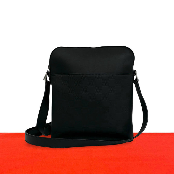 shoulder bag louis vuitton pochette district