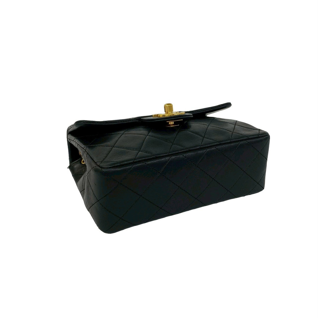 ショルダーバッグ シャネル